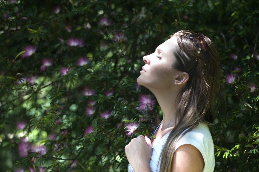 benefits of breathing in fresh air